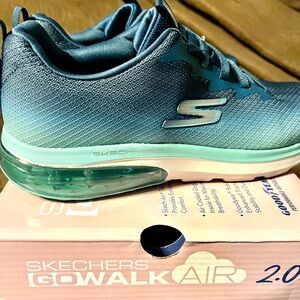 Women’s size 8 Sketchers worn one time